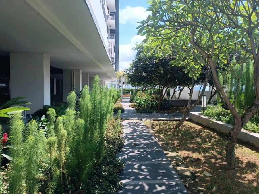 Appartement One Tebrau By Antlerzone à Johor Bahru Extérieur photo