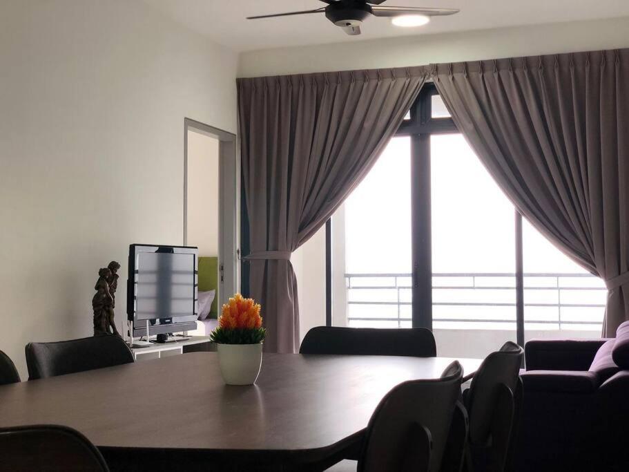 Appartement One Tebrau By Antlerzone à Johor Bahru Extérieur photo